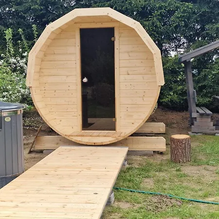 Lesny Staw Stodola Apartmán *